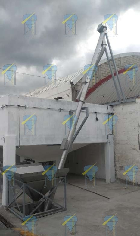 Imagen de elevador de materia prima